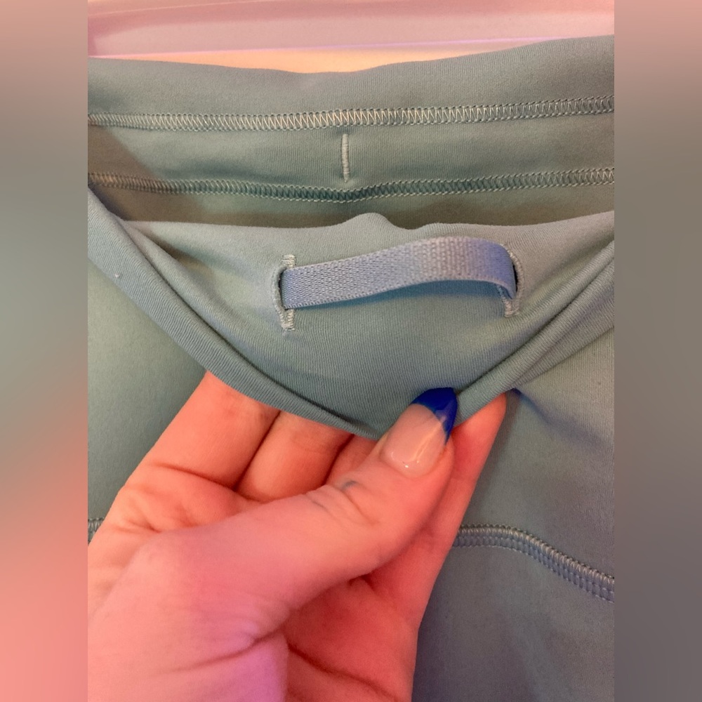 Lululemon Wunder Train High Rise Tight 28”, size 6, in the color Tidal Teal. - Picture 2 of 5